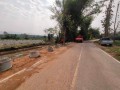 ภารกิจย้ายท่อซีเมนต์บริเวณถนนเลียบแม่น้ำวัง(ด้านทิศตะวันนออก ... Image 1